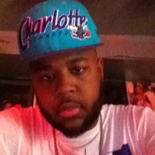 strizzzzzyyesssss!!! whats really good!! tha villenz all day!!! strapupent intill i die!!water