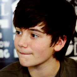 savedaccount009's profile picture. i gave you a free follow please follow @GreysonEdmondOK if you want more free follows