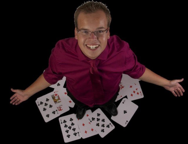 Mensen betalen me om zich door mij te laten opsluiten en dan gaan zij proberen te ontsnappen 😵‍💫 😵‍💫