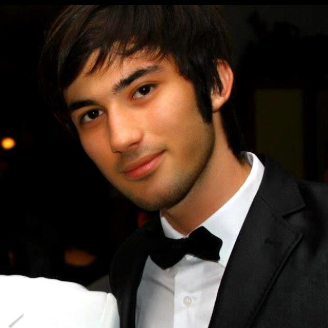 arash11914982's profile picture. 