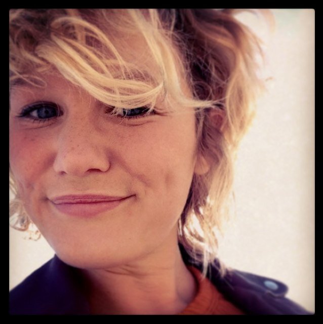 Adventurer- copy lover- yoga beginner - chocoholic - interior decoration blogs follower - brand manager - fashion fanatic