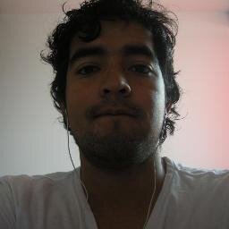 Take me away from this big bad world and agree to marry me         /////////////////   
Baterista de @graphicsoficial
