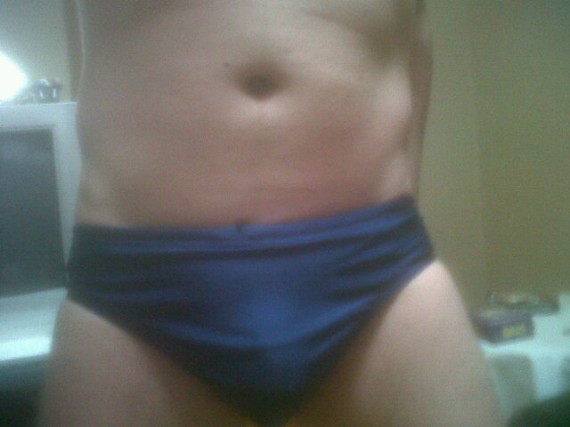 straight speedo lover,loves  girls, sex and pegging and gym and bodybuilding fan