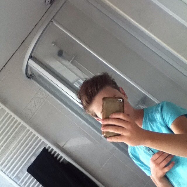 http://t.co/BPi2SUJJNT|ajax|familie|insta timoofl|


AJAX AMSTERDAM!!!!!!! SUPER JODEN