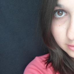 Yo yo my name is Ivana i'm from Bosnia and Herzegovina..
