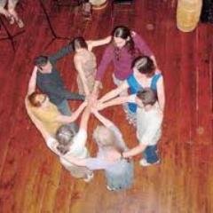 Annhonorah's profile picture. love mornings,walks,spiritual books,and dancing.