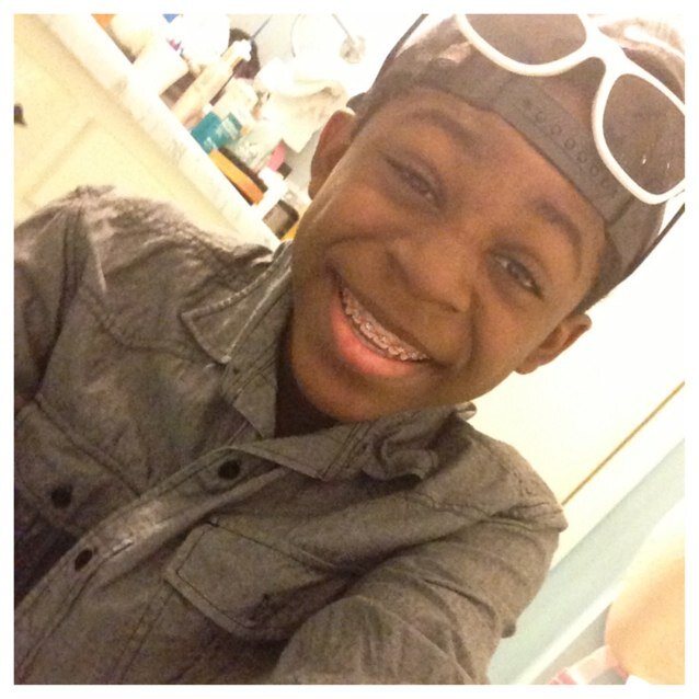 Reggie | 14 | Bryant High | A lil in Photography | Run Track | Instagram: x____savage