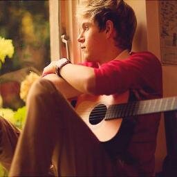 GirlTomboy1's profile picture. Il mio idolo è molto simile alla luna, non lo posso toccare e lui si trova a miglia da me, ma nei momenti bui è lui ad illuminarmi.♥