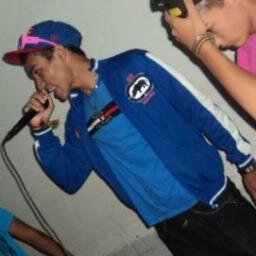 Mc na empresa #Funk, sempre tive humildade, veio de berço, falam mau e criticam, mais fazer oq si criticam sinal q incomodo. Contatos para shows: 9191-5958