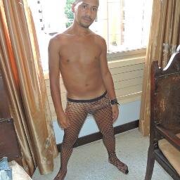Solo sigueme y vemos lo divertido que podriamos pasar
