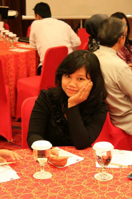 ainie_semok's profile picture. Go a head