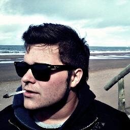 Amante de la vida,de los placeres  y los excesos / Amante de lo incorrecto / Sin estar atado a lo material / Me considero un tipo transparente /Endomorph/