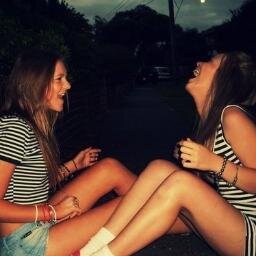 LisaAnthoula's profile picture. 