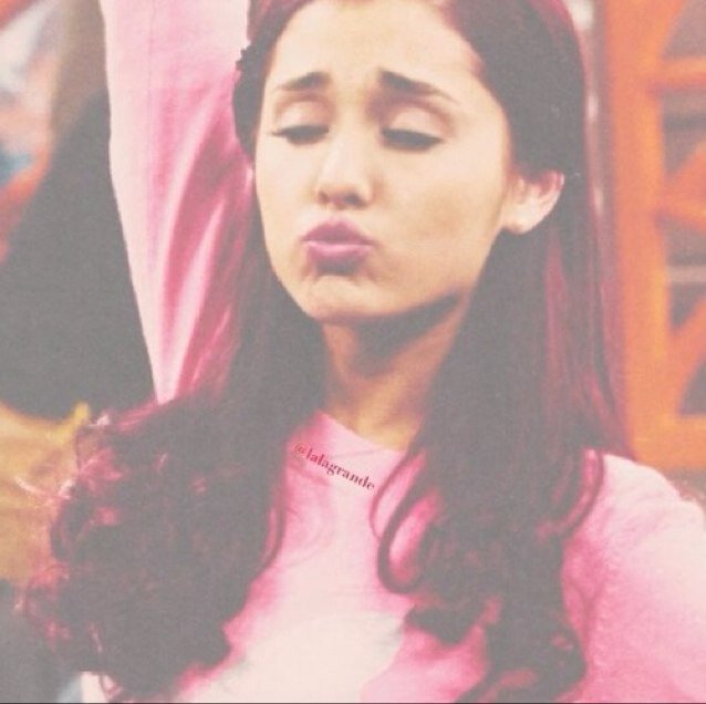 PraiisingZiall's profile picture. ☆ they won the world ☆
Ariana is my baby.