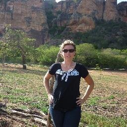 Amo minha mãe, amo meu irmão, amo minhas sobrinhas, amo meu marido e amo a Deus