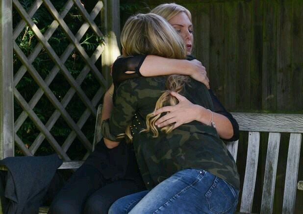Rita_Sam_Fans's profile picture. First Fanpage for Rita Simons & Sam Womack. 'Mitchell sisters, together forever' @Sam_Womack @OfficialRita