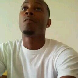 Little Mississippi in the building trying to make changes, real estate, barbering, etc. just wanting on my moment!!😔😔💯