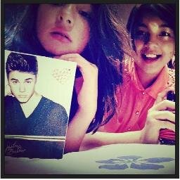 Lo sé Justin bieber no creo el N.S.Npero aceptalo el le dio un significado ORGULLOSAMENTE BELIEBER 3 1/3/94 *_* 12:56:08 :DD!°_° l .3. v 3
angiebiebswag..!;)