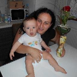 RomorenSuzy's profile picture. 