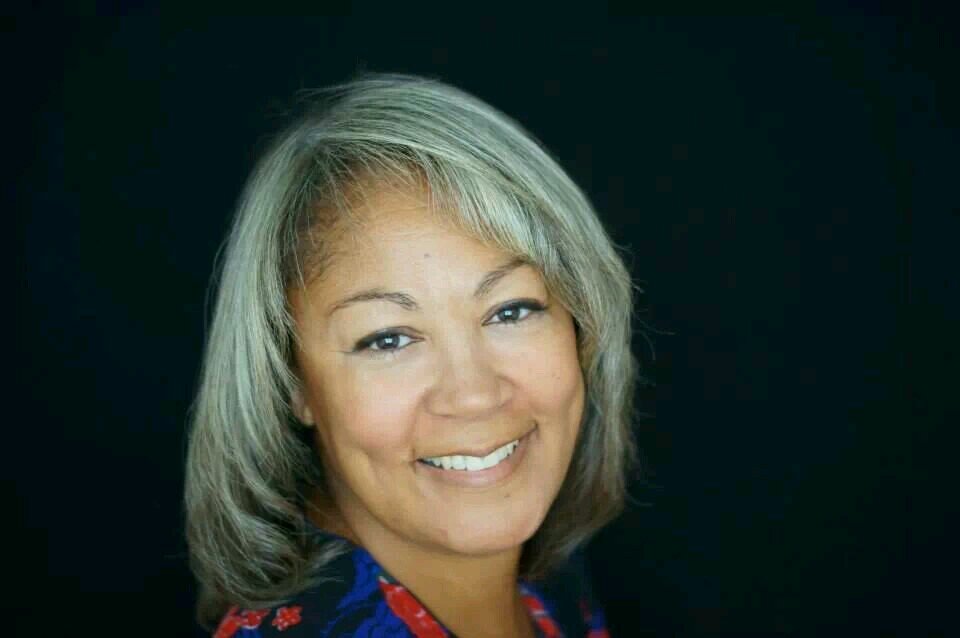 Karen Cross is an Image Consultant with Style your Image whose aim is to get everyone looking FABULOUS........Effortlessly!!
