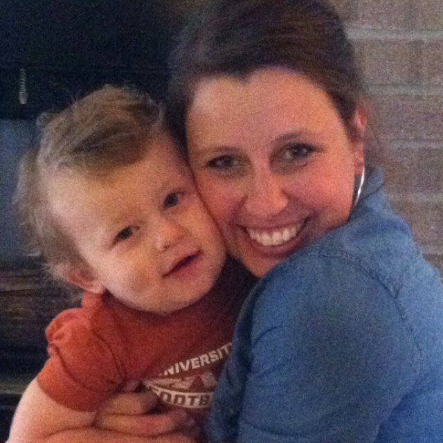 CaseyWCourtney's profile picture. 