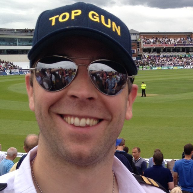 Bit of tech. Bit of sales. Love sport. My tweets.