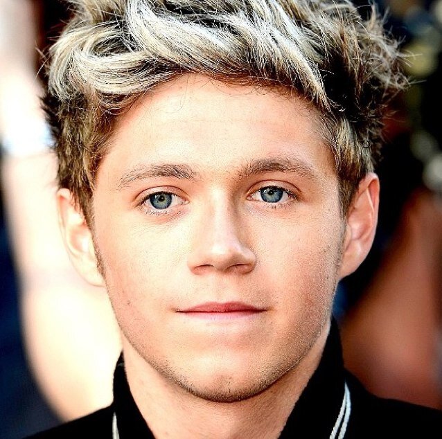 liam Louis Harry Zayn and Niall please follow me
Hey thank you for all follow me :)