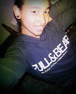 Soy jugadora de volleyball en el equipo (STIGMA) y también practico en las pre-selecciones en el equipo (VARGAS). Sigue me y te sigo..☺