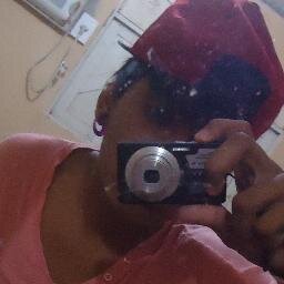 “Estou namorando a vida, casei com a felicidade, sou amante da alegria, divorciado da tristeza e de vez em quando dou uns pega na loucura.”
