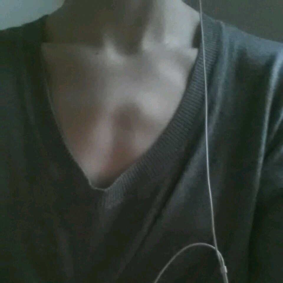 decayedbones's profile picture. moved to @tinykiitten