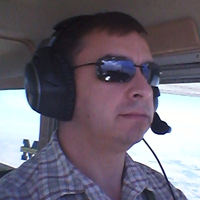 Navigator within Cloud
!
Private Pilot; Husband, Father and Son
!
My opinions are my own and not those of my employer (@aws)