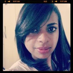 Um Mulher que acima de tudo em DEUS Confia ! ✿