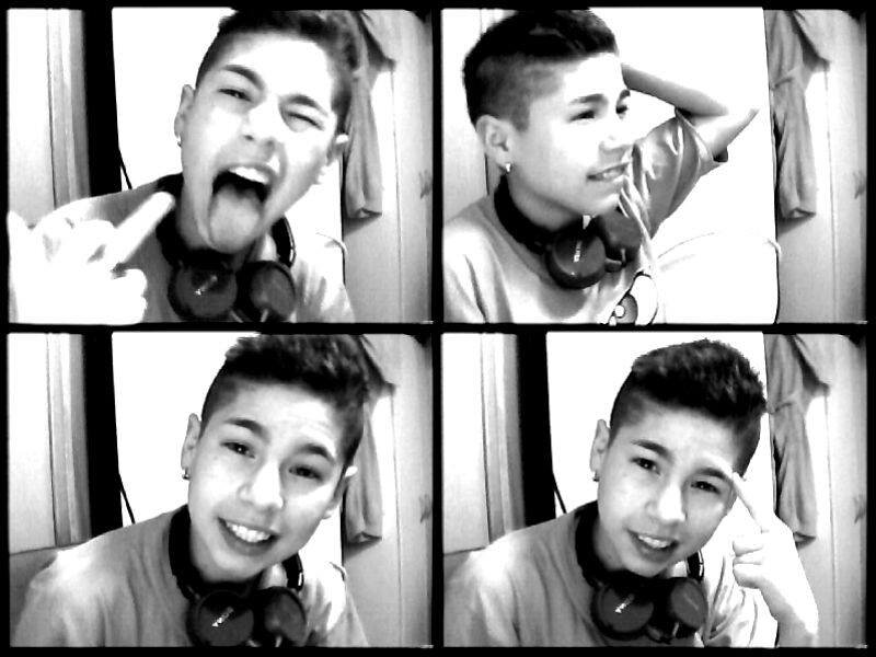 Traficante de Besos  , experto en hacer felizes a las chicas :$