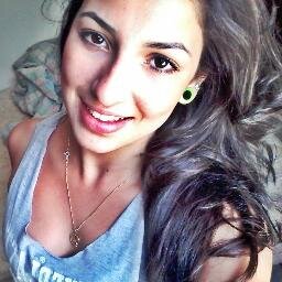 quem eu sou, você só vai perceber quando olhar nos meus olhos, ou melhor, além deles..    ''http://t.co/tInZWDiLIR'' tecnologia em quadras esportivas ..