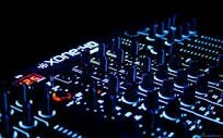 Independent radio show focusing on unique forms of music and poetry. Featuring unknown and known talented artists.