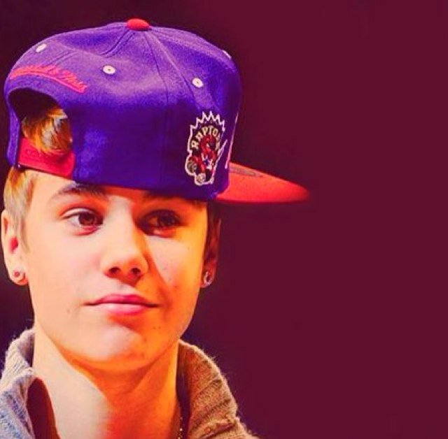 Just a normal boy who loves Justin Bieber. Never met Justin. Someday I will meet him. Just #Believe
