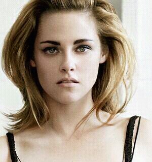 ObservativePoet's profile picture. How intriguing.