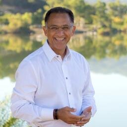 Business Consultant | investor | Life Coach | Entrepreneur | Soccer Fanatic