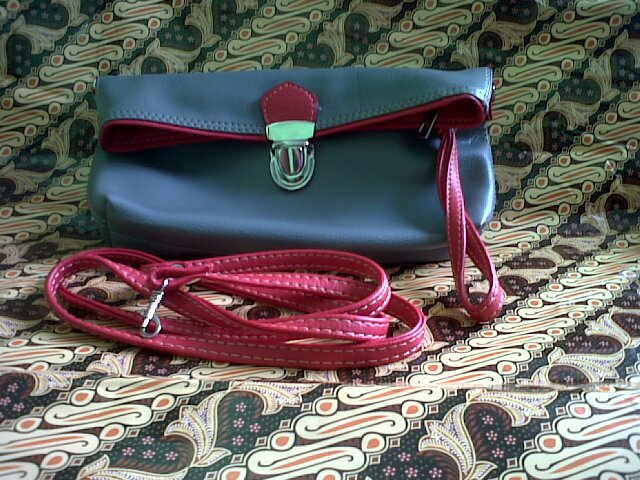 ingin TAS WANITA | HANDBAG MODIS | TAS MURAH | TAS BRANDED | silahkan lihat album tas... call center 0813-2667-8267 pin BB : By request