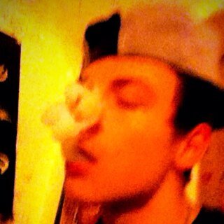 Im a rapper. i play guitar. I have my own music studio -- (not finished). ummm im a pussy lover :D. im 14 i be reppin Kansas City, Mo NOTHING ELSE.....