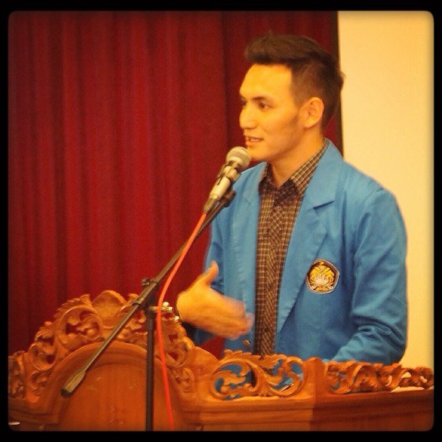Catholic • Geminian • Number Nine • Egg Enthusiast • One Piece Freak! • Passionate Dreamer • Music Addict • Founder of Clouture