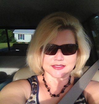 Was a Traveling EOD wife and still a homeschooling mom.  What's next??!! I wear many hats now!!! From Sweet home Alabama!