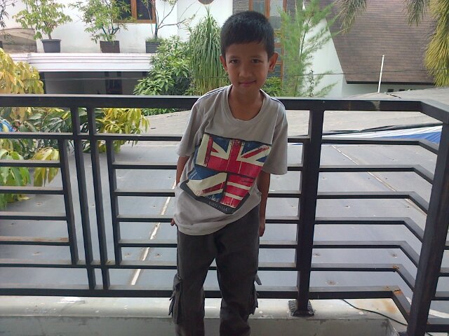 FKhoerurizal's profile picture. ♥Allah|♥parent|♥family|Pisces★|28feb☺|follow me please☹