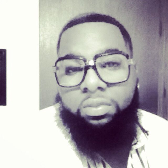 a this ya boi lachaz aka MuzikLyfe im 22 im a singer as well as proffesional guitarist here networking with the world so world im Lachaz and your are?