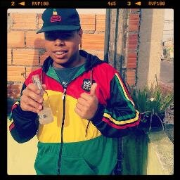 Se a vida fosse bela, todo dia teria sol, todo mar teria onda, toda música seria reggae e toda fumaça faria a cabeça.
Bob Marley