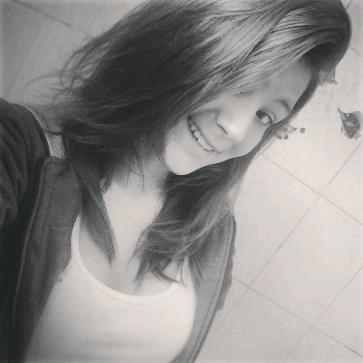 (uma bio legal, que te faz pensar no quanto sou legal)