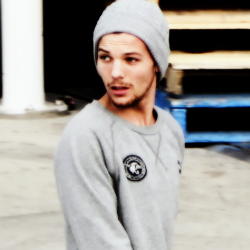 hi beautiful, please follow @perfectoxnarry, ask for a follow back♡