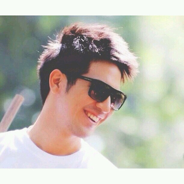 Hi ☆ สวัสดีครับ ผมคุณชายปวรรุจ ฮ่าๆ ไม่ใช่ ผมโป๊ป ครับผม ผมเป็นบอทใหม่ ฟอลมาคุยกันหน่อยเนอะ ^^ *ส่งจูบ* | {♥รักน้อง @kimtaeyeonp_ } comeback new Both★