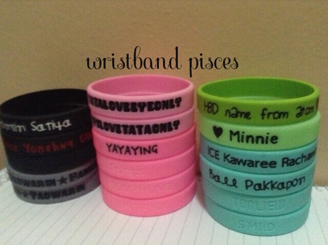 Welcome to memeanshop Wristband ปิดรอบทุกอาทิตย์ สั่งกี่เส้นก็ได้ ไม่มีขั้นต่ำ มีฟ้อนต์และแบบริสแบนด์ให้เลือก Lots closes on 15,30 everymonths