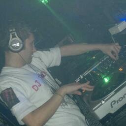 LIVE FOR MUSIC